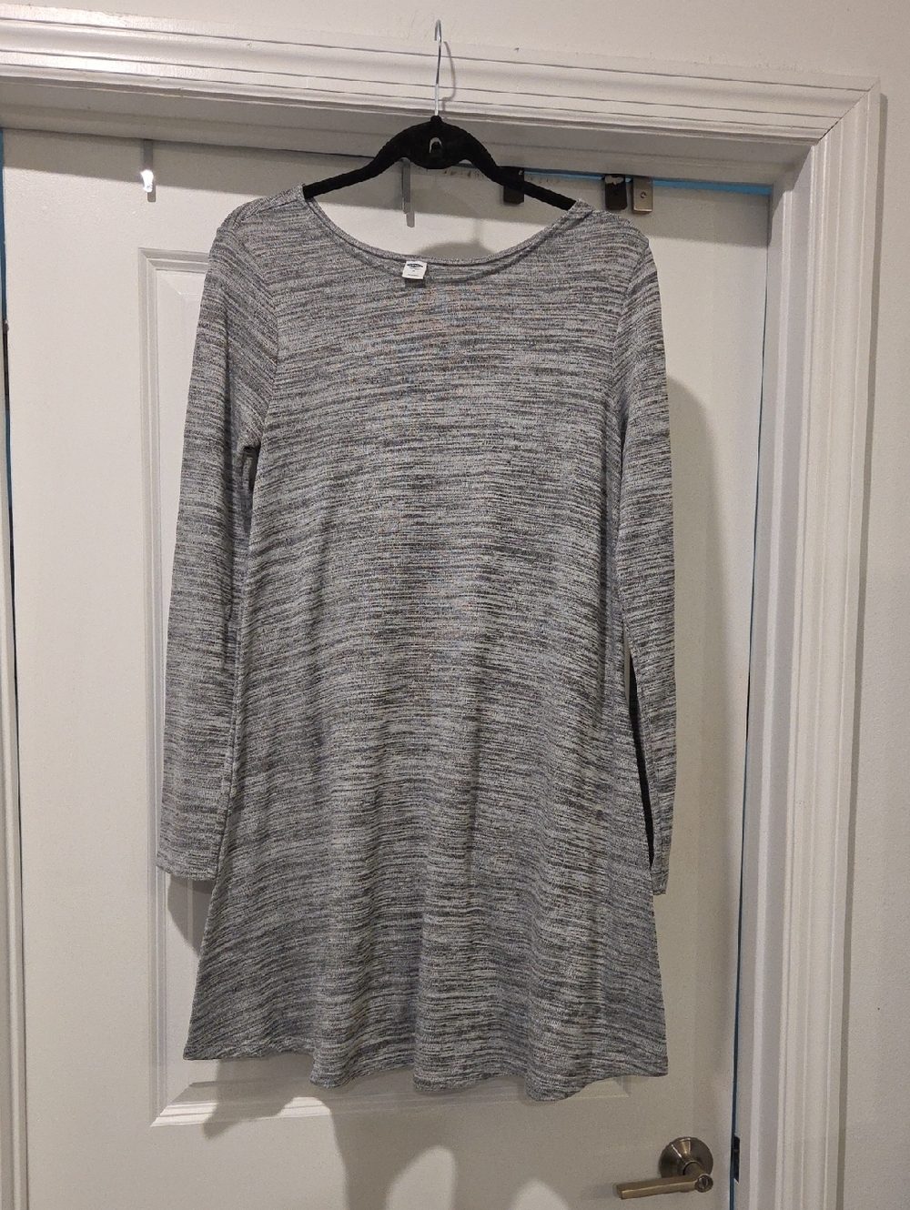 Old Navy Gray Knit Mini Dress Size M!
